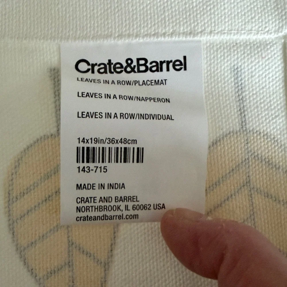 Crate&Barrel Set of 6 Yellow Leaf Placemats